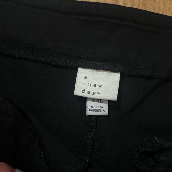 Black Pants - Picture 3 of 5